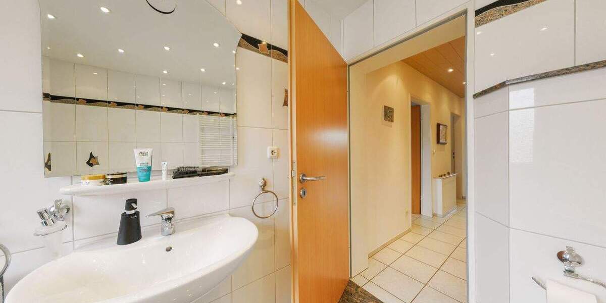 Reihenendhaus Bergheim Fliesteden - 6 Zimmer, 144 m&sup2;, 405.000&euro; | Angebot:25865340