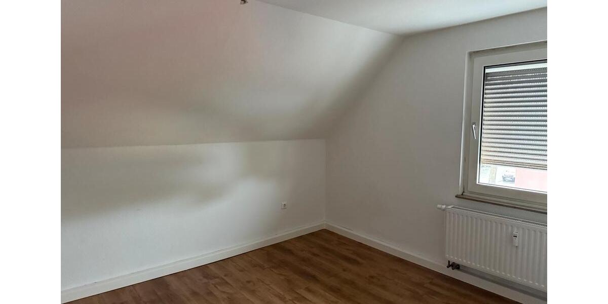 Dachgeschoßwohnung Leverkusen Bergisch Neukirchen - 3 Zimmer, 56 m&sup2;, 450&euro; | Angebot:26635736