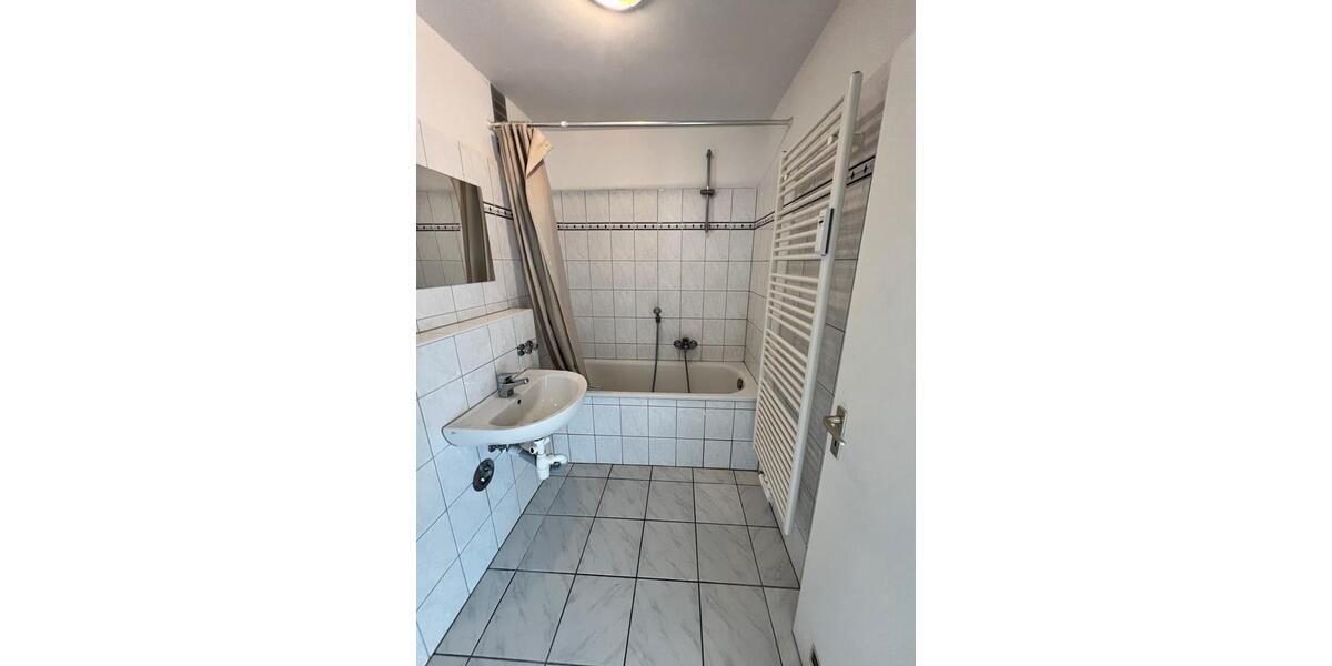 Etagenwohnung Leichlingen (Rheinland) - 3 Zimmer, 78 m&sup2;, 990&euro; | Angebot:26688719