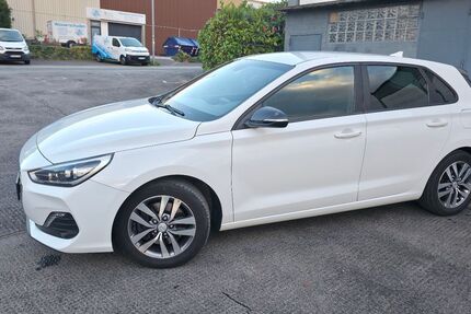 Hyundai i30 153.000 km 8.600 &euro; Ratingen 40878