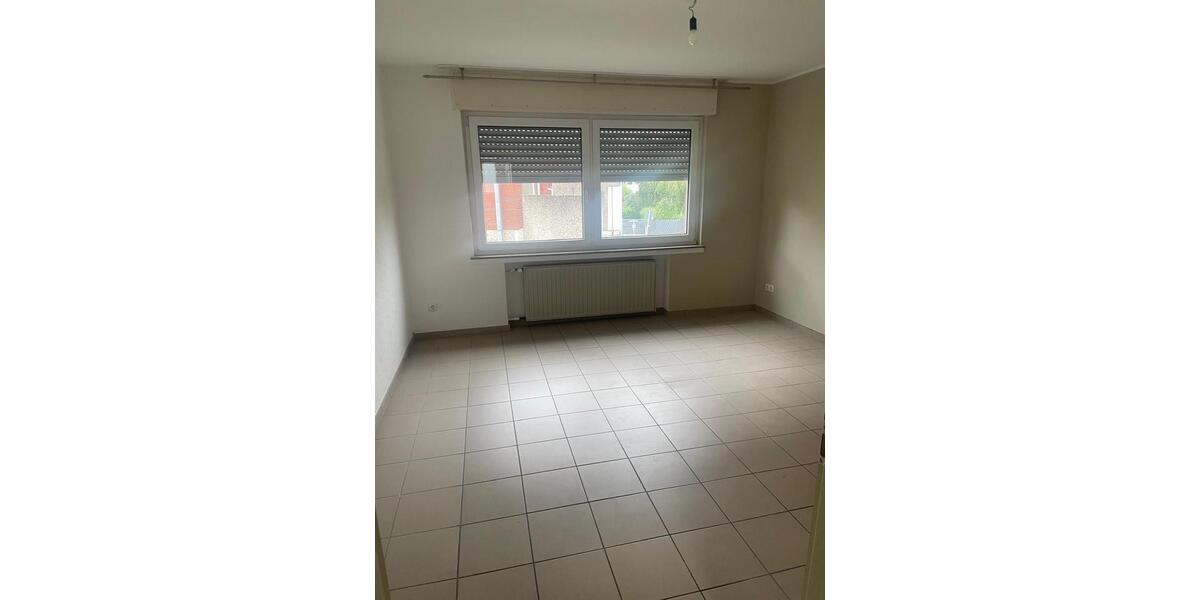 Etagenwohnung Leverkusen Schlebusch - 3 Zimmer, 85 m&sup2;, 1.400&euro; | Angebot:25420297