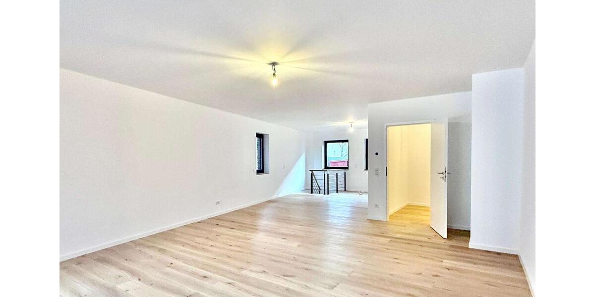 Erdgeschoßwohnung Düsseldorf Stadtbezirk 9 - 4 Zimmer, 168 m&sup2;, 2.500&euro; | Angebot:25812496