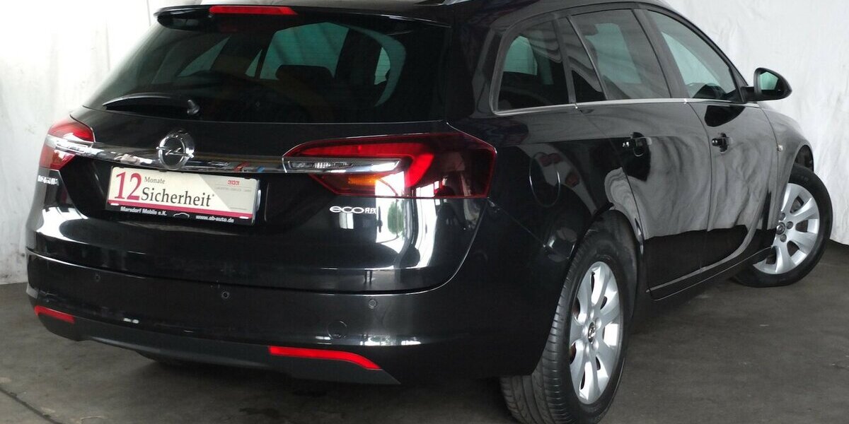 Opel Insignia EDITION NAVI PARKPILOT/KAMERA 17 Zoll LMF 96.093 km 10.798 &euro; Köln 50858