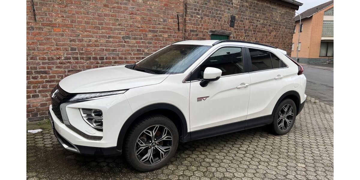 Mitsubishi Eclipse Cross 30.000 km 21.800 &euro; Köln 50859