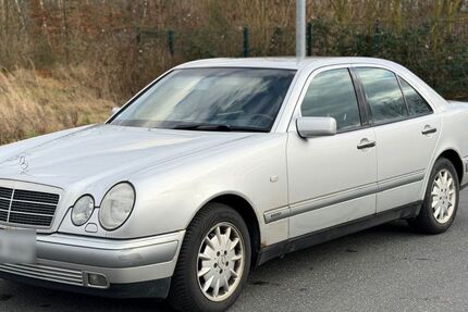 Mercedes-Benz E 280 263.000 km 3.000 &euro; Kerpen 50171