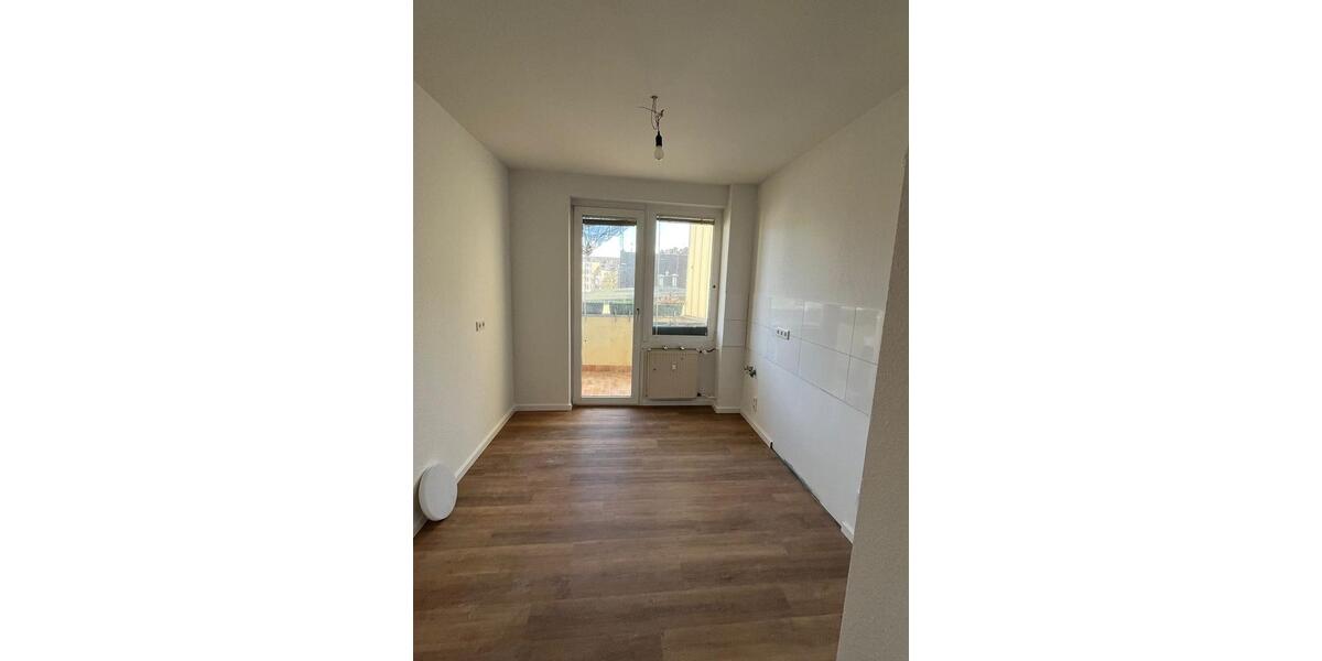 Etagenwohnung Düsseldorf Stadtbezirk 3 - 3 Zimmer, 80 m&sup2;, 1.500&euro; | Angebot:25366813