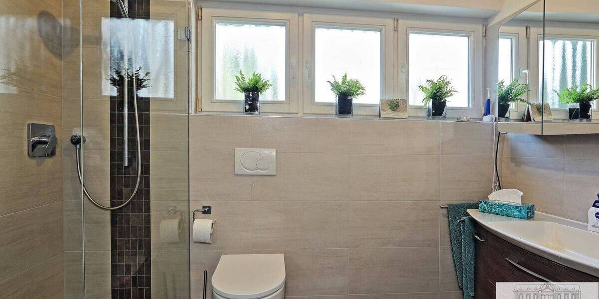 Einfamilienhaus Düsseldorf Hassels Hassels - 1 Zimmer, 266 m&sup2;, 849.000&euro; | Angebot:26018439