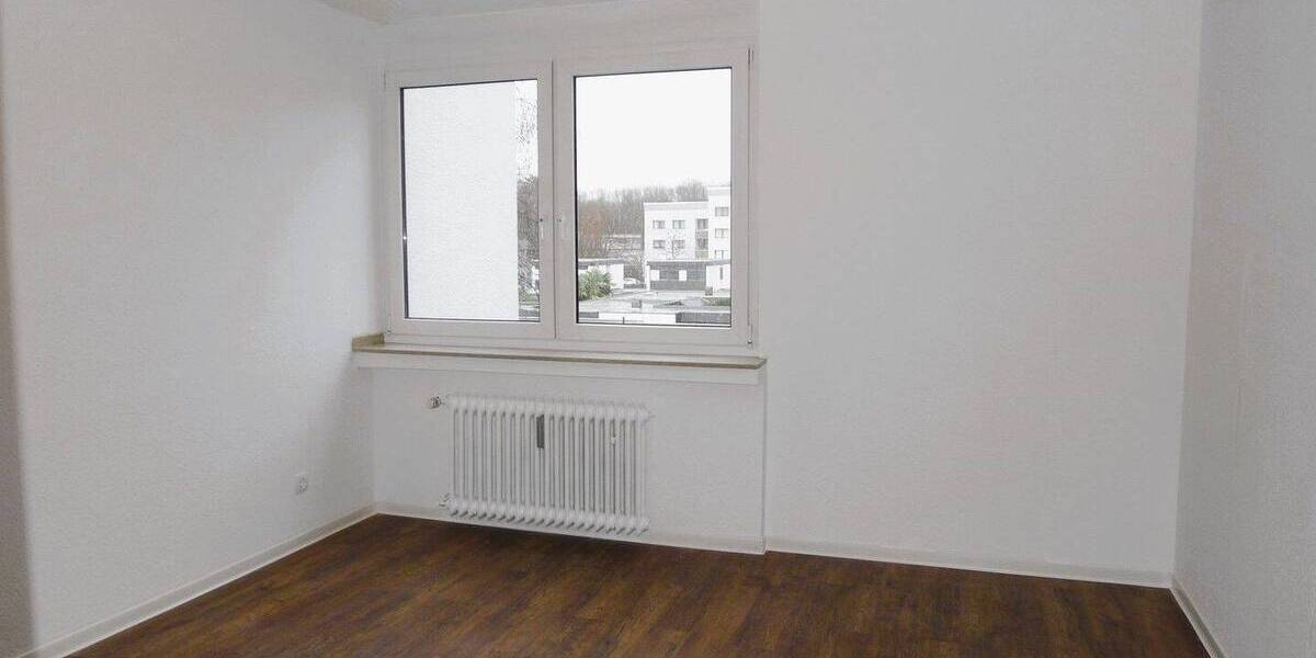 Zimmer Köln Bocklemünd/Mengenich - 3 Zimmer, 96 m&sup2;, 1.445&euro; | Angebot:26036906