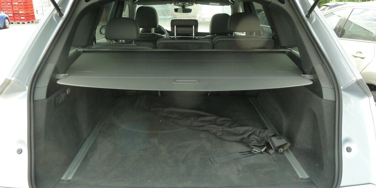 Audi Q7 55e TFSI Quattro Leder Matrix Panorama Air 170.000 km 34.900 &euro; Ratingen 40885