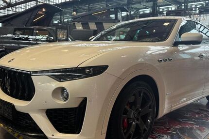 Maserati Levante 99.980 km 40.980 &euro; Köln 50829