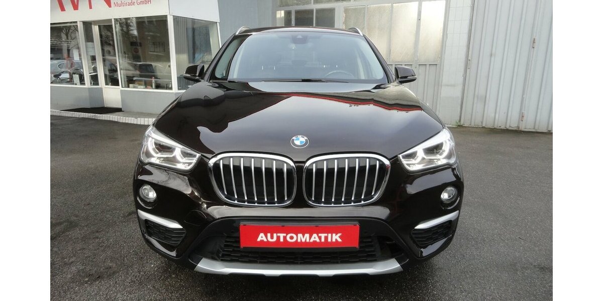 BMW X1 20 d xLine 4x4 Autom Navi Leder SHZ PDC LED 208.000 km 14.999 &euro; Neuss 41462