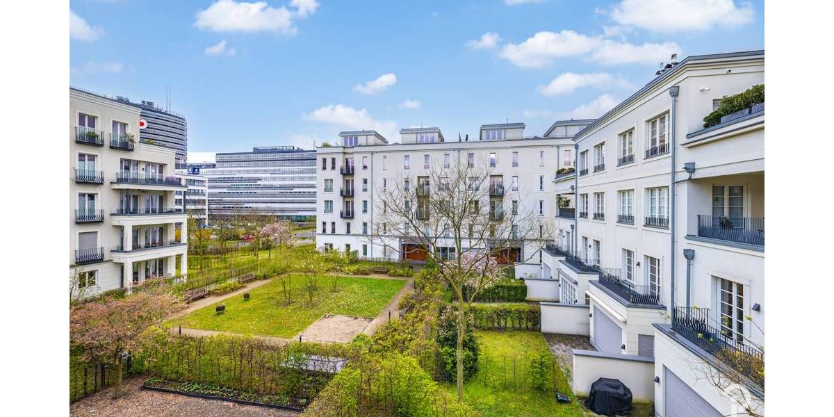 Etagenwohnung Düsseldorf Heerdt - 2 Zimmer, 105 m&sup2;, 2.300&euro; | Angebot:26080143
