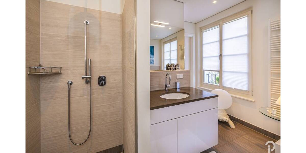 Etagenwohnung Düsseldorf Heerdt - 2 Zimmer, 105 m&sup2;, 2.300&euro; | Angebot:26080143