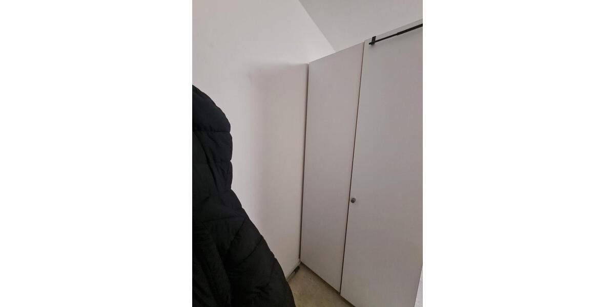 Etagenwohnung Köln Lindenthal - 1 Zimmer, 20 m&sup2;, 305&euro; | Angebot:26695579
