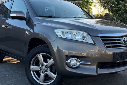 Toyota RAV 4 123.000 km 12.990 &euro; Neuss 41469