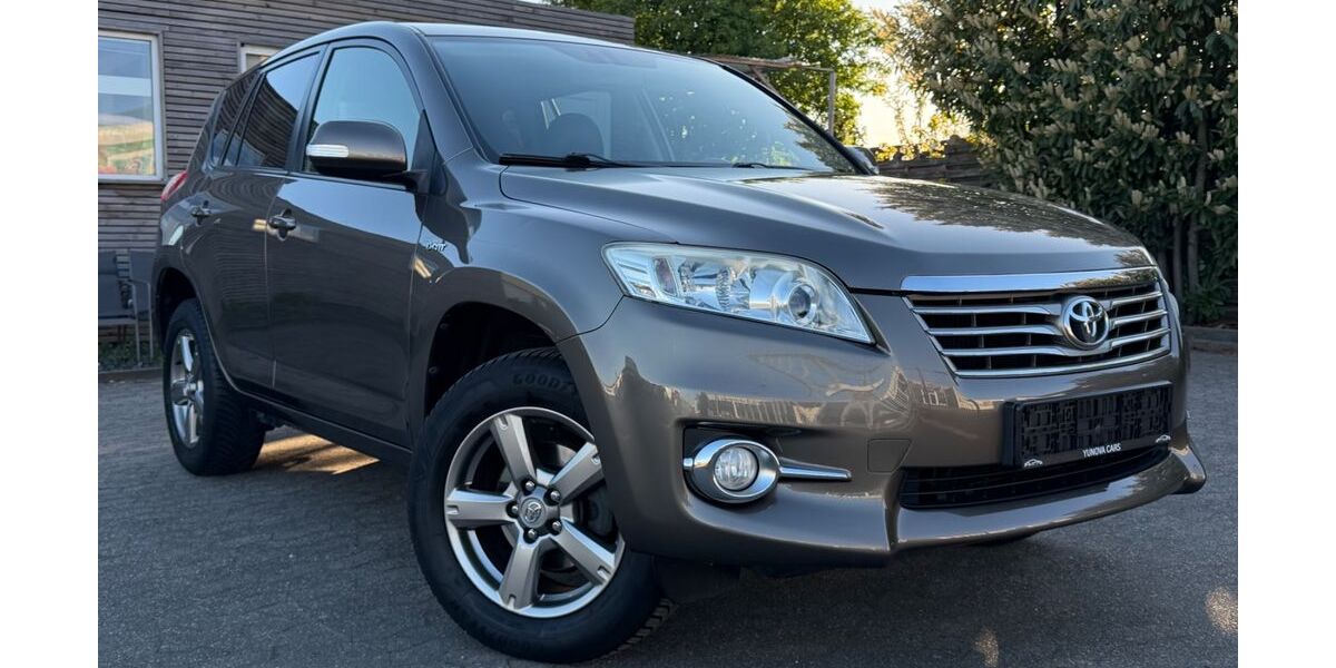 Toyota RAV 4 123.000 km 12.990 &euro; Neuss 41469