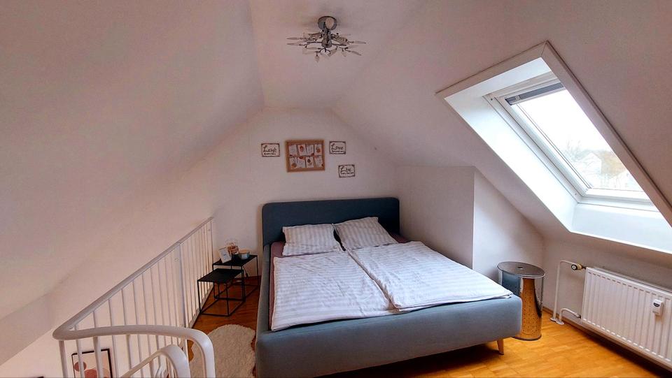 Dachgeschoßwohnung Ratingen Tiefenbroich - 3 Zimmer, 55 m&sup2;, 930&euro; | Angebot:26023005