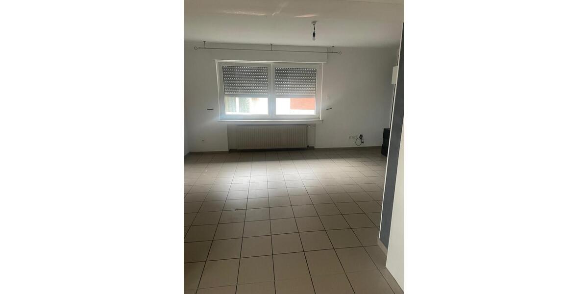 Etagenwohnung Leverkusen Schlebusch - 3 Zimmer, 85 m&sup2;, 1.400&euro; | Angebot:25420297