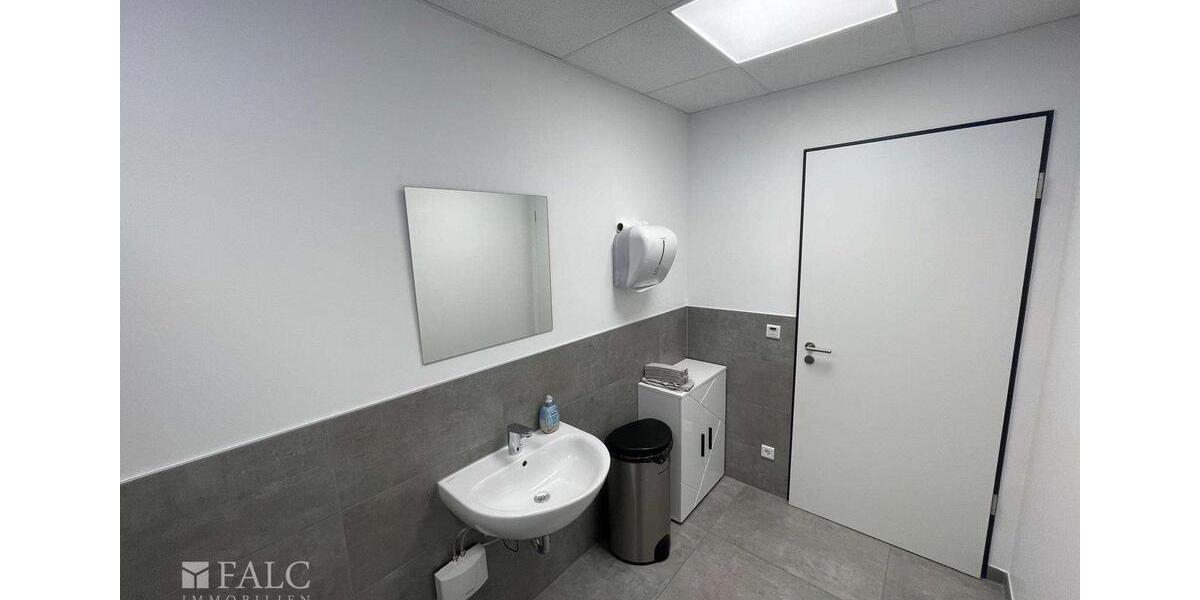 Gewerbeobjekt Solingen Central - 3.360&euro; | Angebot:23883222