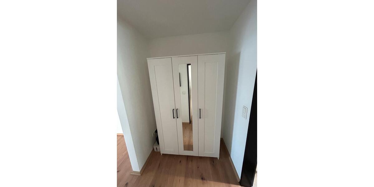 Dachgeschoßwohnung Leverkusen - 3 Zimmer, 76 m&sup2;, 300.000&euro; | Angebot:26703915