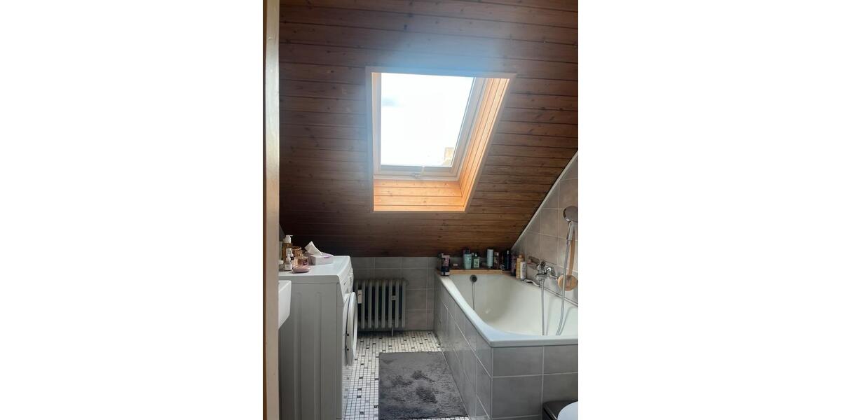 Dachgeschoßwohnung Köln Innenstadt - 2 Zimmer, 45 m&sup2;, 1.000&euro; | Angebot:25824095