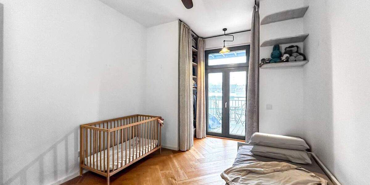 Terrassenwohnung Düsseldorf Friedrichstadt - 3 Zimmer, 130 m&sup2;, 2.470&euro; | Angebot:25683369