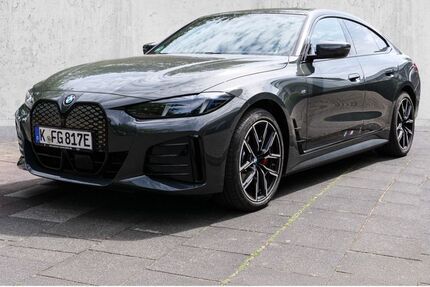 BMW i4 3.200 km 59.980 &euro; Köln Süd 50968