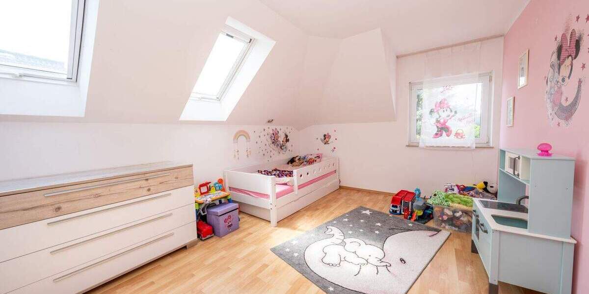 Einfamilienhaus Köln Mülheim - 7 Zimmer, 247 m&sup2;, 839.000&euro; | Angebot:25778486