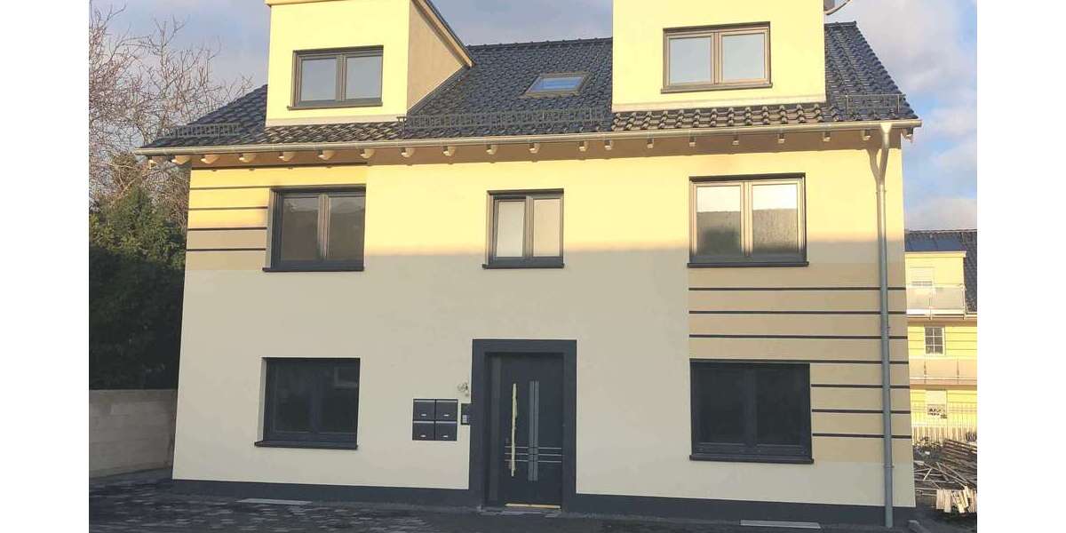 Etagenwohnung Leverkusen Bürrig - 4 Zimmer, 104 m&sup2;, 1.352&euro; | Angebot:24407385