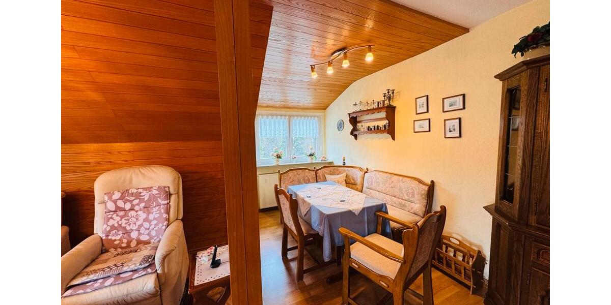 Etagenwohnung Solingen Mitte - 3 Zimmer, 83 m&sup2;, 247.000&euro; | Angebot:26063733