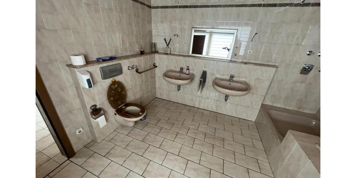 Gewerbeobjekt Langenfeld (Rheinland) - 1.900&euro; | Angebot:24630486