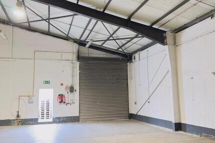 Gewerbeobjekt Langenfeld (Rheinland) - 3.180&euro; | Angebot:25152323