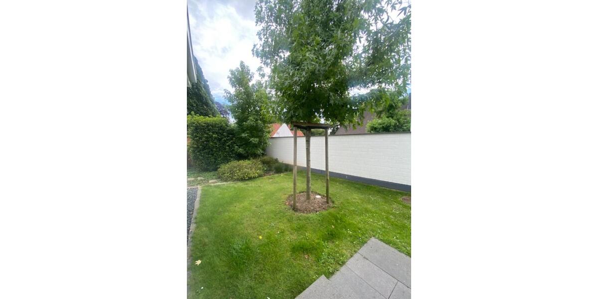 Doppelhaushälfte Düsseldorf Niederkassel - 6 Zimmer, 220 m&sup2;, 5.900&euro; | Angebot:25362583