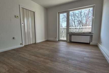 Wohnung Solingen Mitte - 2 Zimmer, 45 m&sup2;, 450&euro; | Angebot:25353726