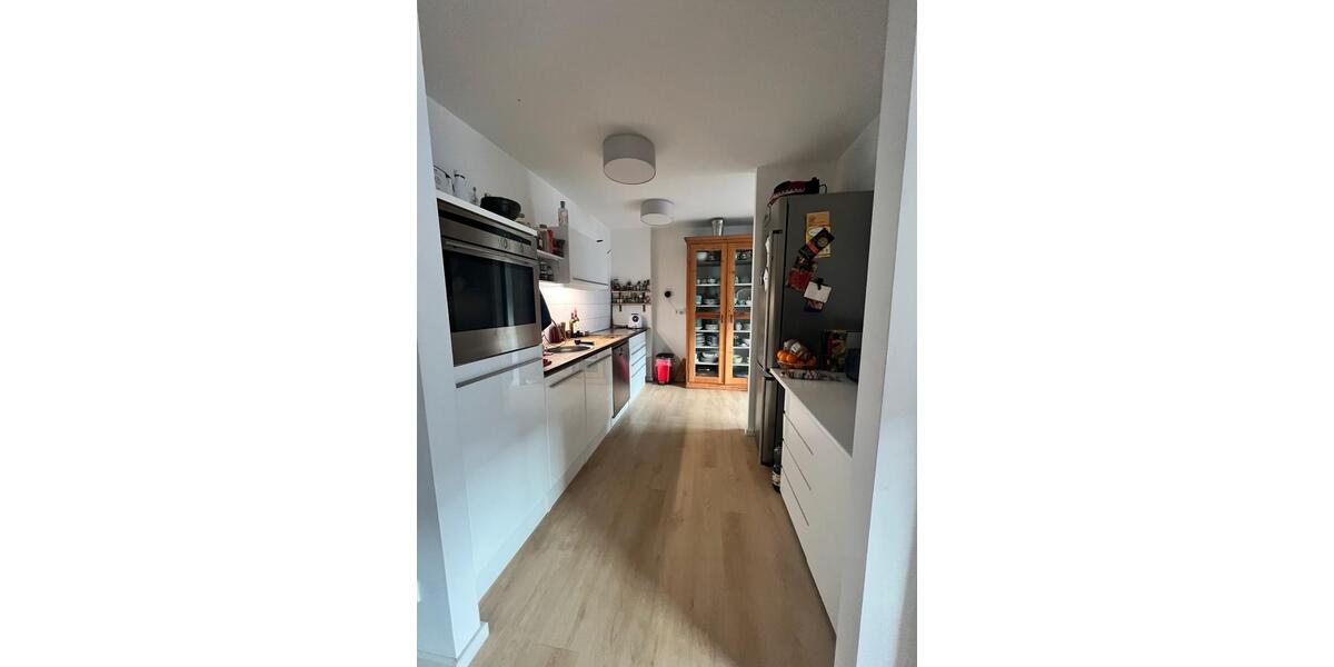 Etagenwohnung Köln Porz - 2 Zimmer, 82 m&sup2;, 1.300&euro; | Angebot:25719985