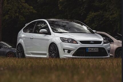 Ford Focus 76.530 km 17.900 &euro; Hürth 50354