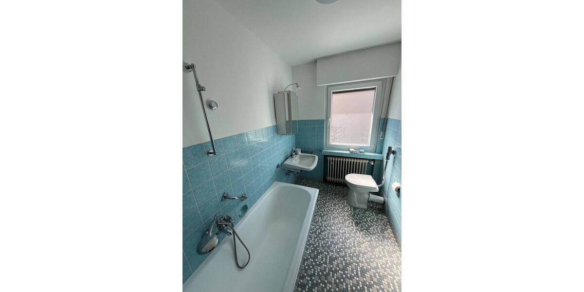 Mehrfamilienhaus, Wohnhaus Bergisch Gladbach - Gronau Gronau - 8 Zimmer, 182 m&sup2;, 540.000&euro; | Angebot:26712724