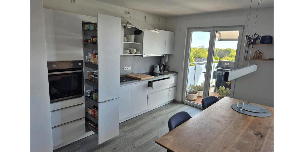 Dachgeschoßwohnung Leichlingen (Rheinland) - 3 Zimmer, 95 m&sup2;, 1.800&euro; | Angebot:26692780