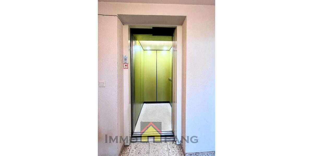 Etagenwohnung Düsseldorf Stadtbezirk 5 - 5 Zimmer, 105 m&sup2;, 1.700&euro; | Angebot:25856206