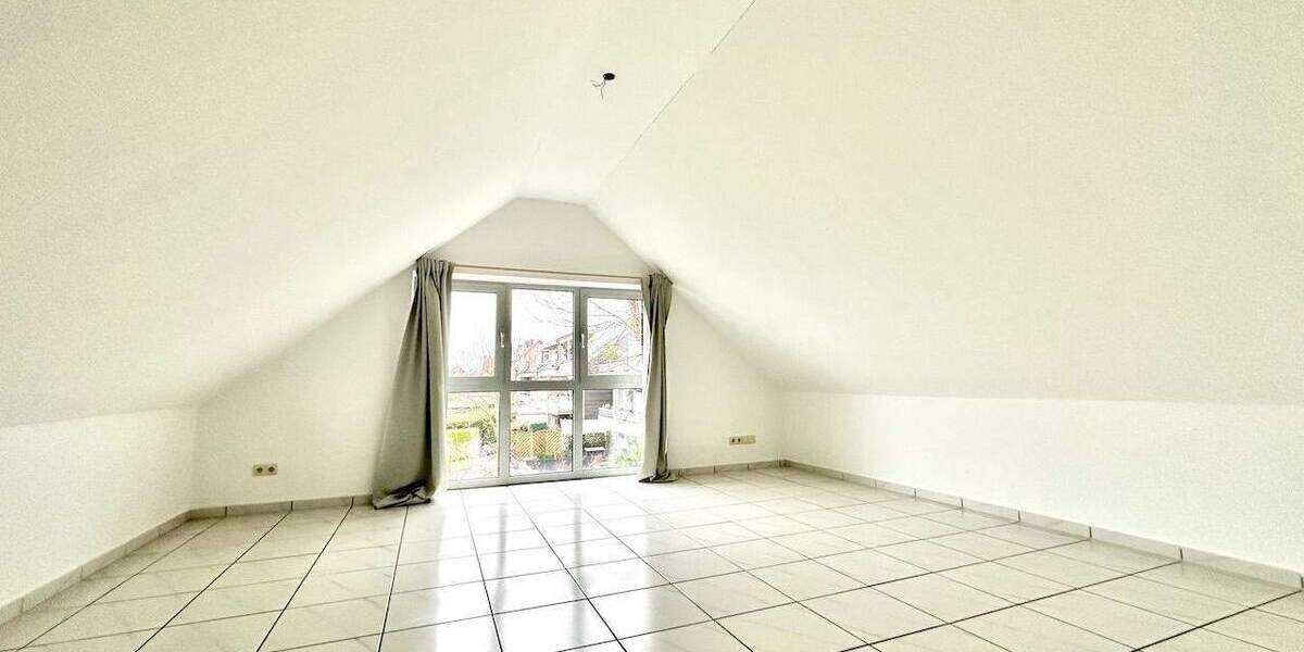 Etagenwohnung Neuss Uedesheim - 3 Zimmer, 94 m&sup2;, 299.000&euro; | Angebot:25736810