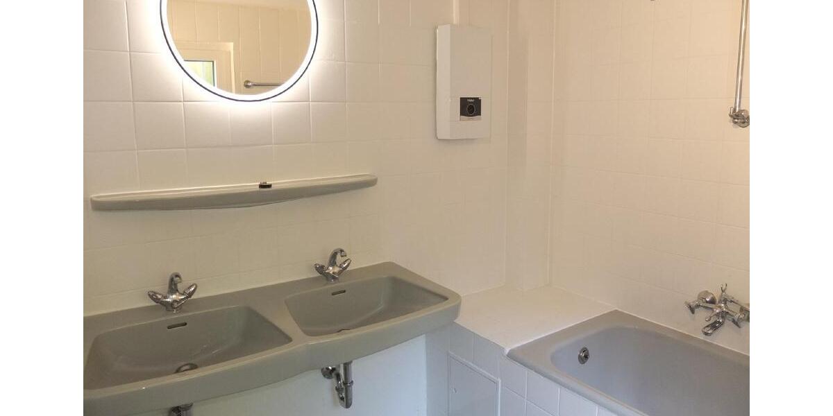 Gewerbeobjekt Solingen Wald - 750&euro; | Angebot:26096602