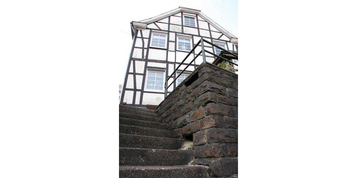 Einfamilienhaus Solingen Solingen-Mitte - 5 Zimmer, 102 m&sup2;, 258.000&euro; | Angebot:26684332