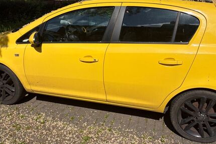 Opel Corsa 180.000 km 2.000 &euro; Erkrath 40699