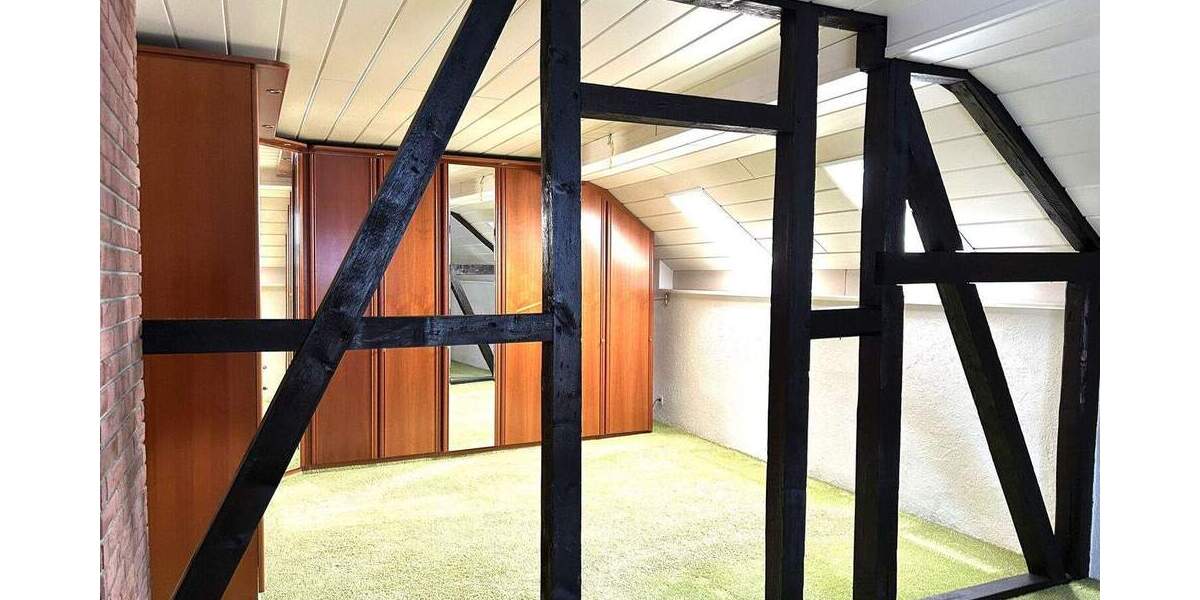 Reihenendhaus Solingen Solingen-Mitte - 7 Zimmer, 145 m&sup2;, 335.000&euro; | Angebot:25674243