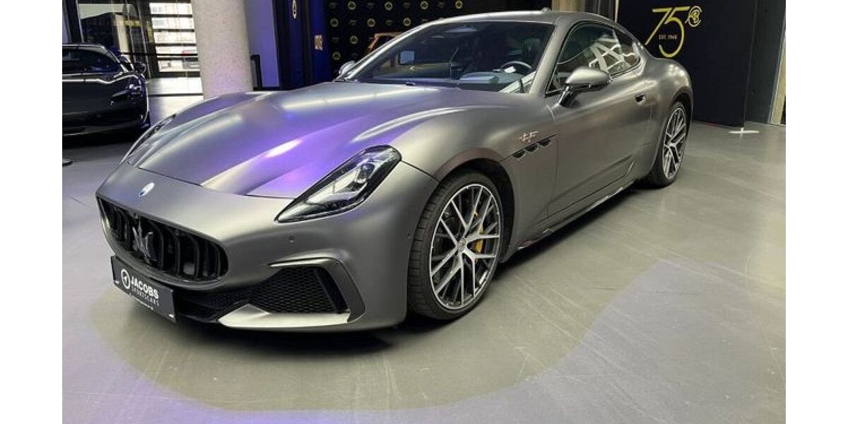 Maserati Granturismo 18.300 km 143.480 &euro; Köln 50829