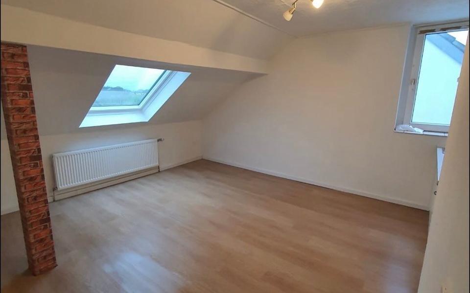 Dachgeschoßwohnung Heiligenhaus - 2 Zimmer, 34 m&sup2;, 390&euro; | Angebot:26031696