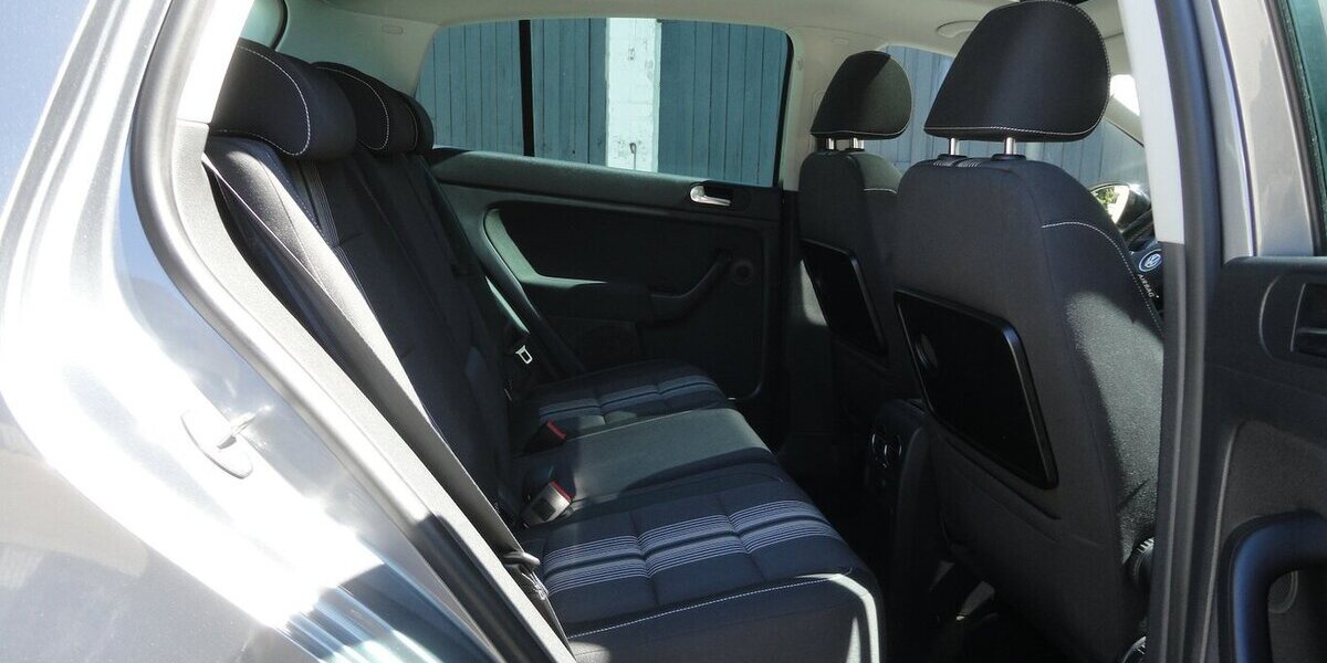 VW Golf Plus Match DSG,Klimatr.SHZ PDC G-S-Dach 58.000 km 10.950 &euro; Neuss 41462