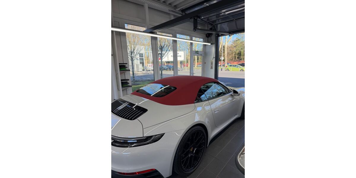 Porsche 992 2.500 km 205.000 &euro; Köln 50823