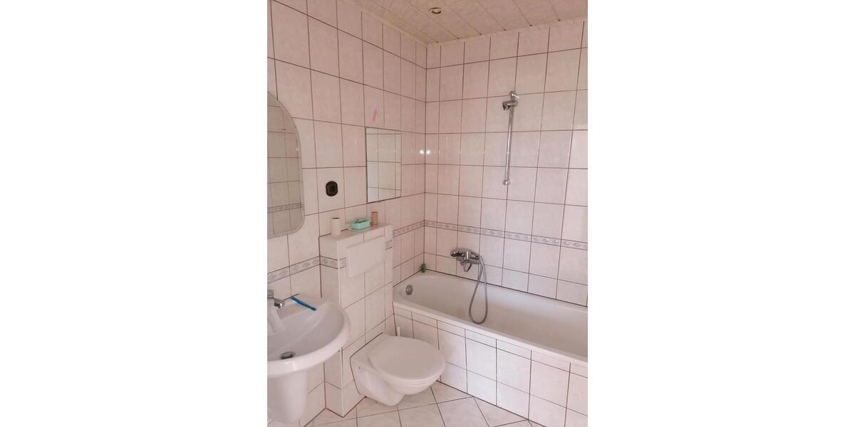 Etagenwohnung Bergisch Gladbach Frankenforst - 3 Zimmer, 64 m&sup2;, 950&euro; | Angebot:26639518