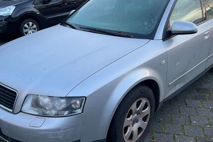 Audi A4 210.000 km 999 &euro; Neuss 41462